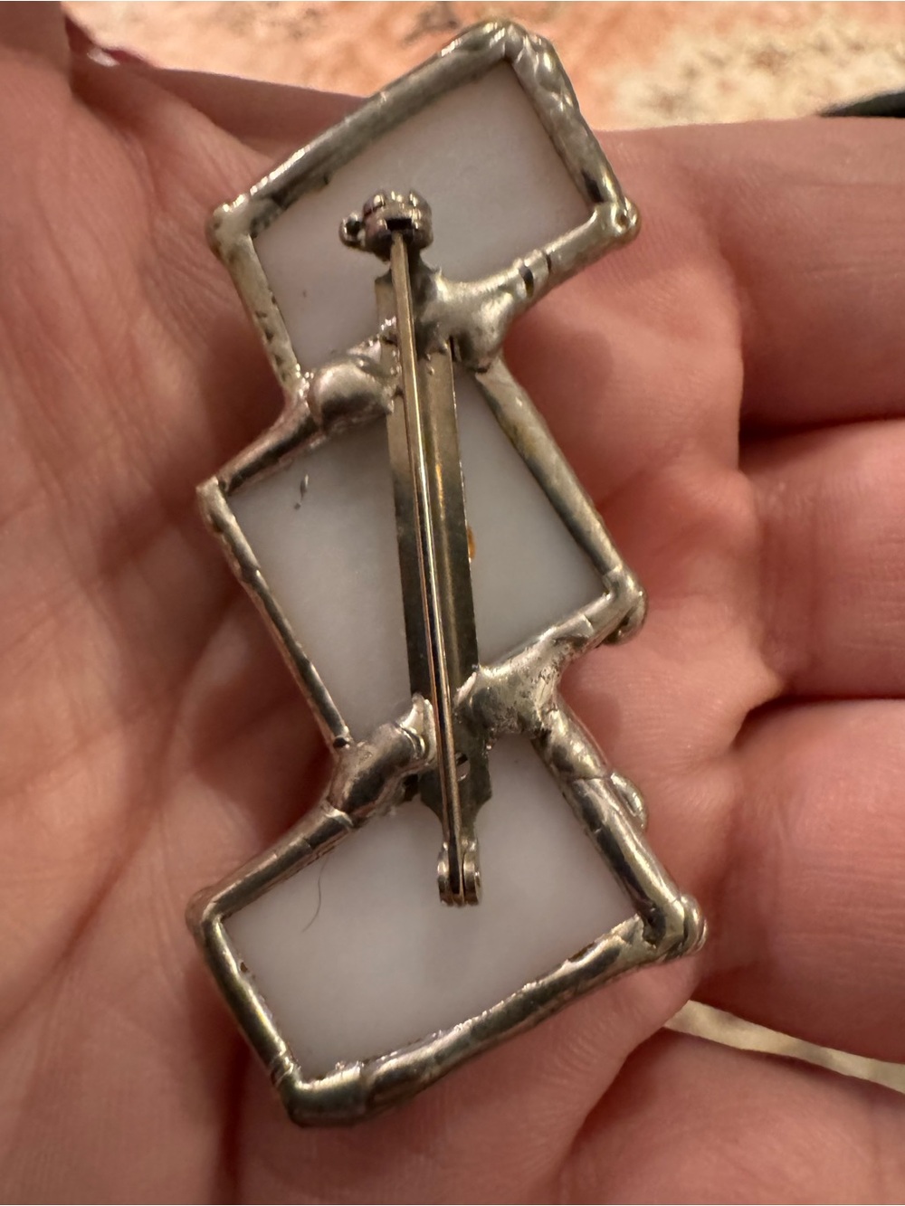 Artistic Silver and Green Brooch - Picture 4 of 6